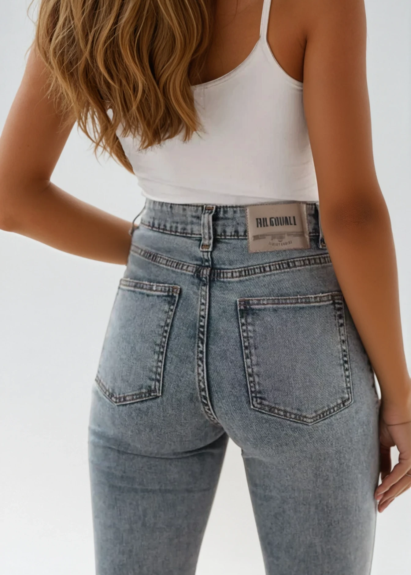 Kylie Szare Jeansy z Wysokim Stanem